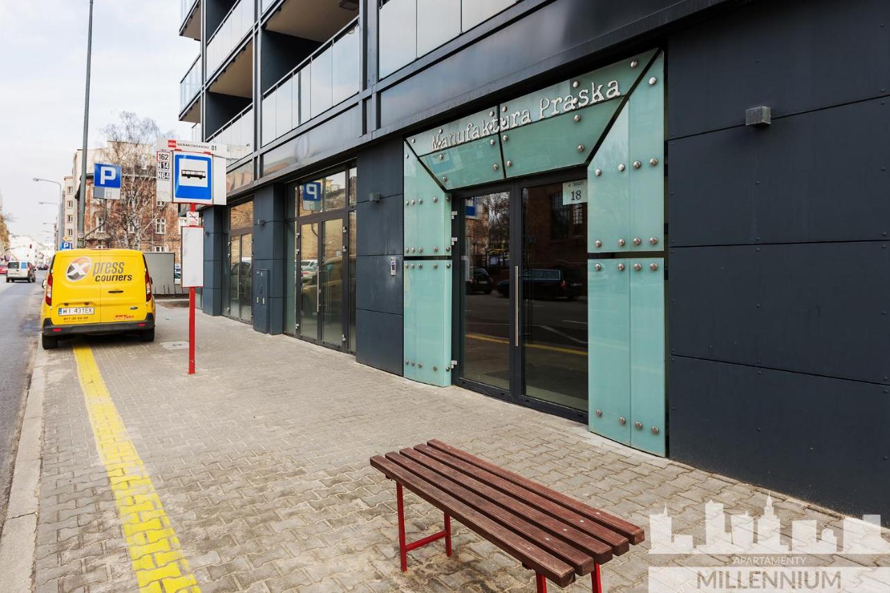 Millennium Manufaktura Yellow Warsaw Exterior photo